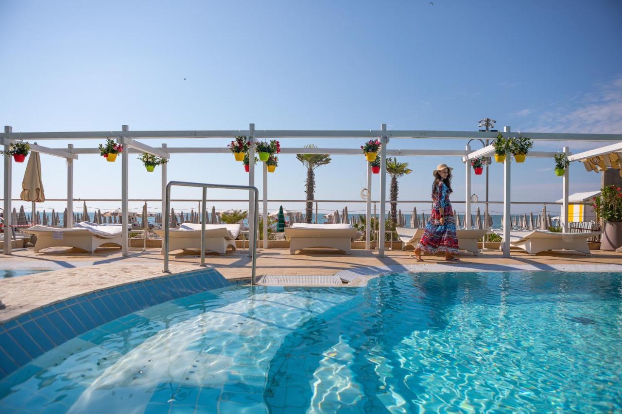 Hotel Nettuno Lido di Jesolo Eksteriør billede