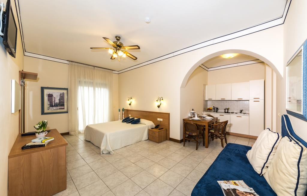 Hotel Nettuno Lido di Jesolo Værelse billede