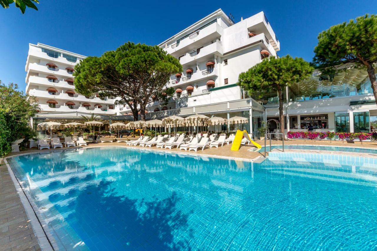 Hotel Nettuno Lido di Jesolo Eksteriør billede